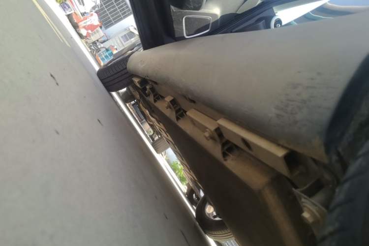 Used Chery QQ Little Ant 2021 150 000 Yuan Ant Fan Edition Ant Trend Version Lithium-Ion Battery Left Side Sill