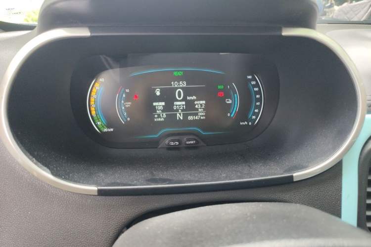 Used Chery QQ Little Ant 2021 Revised Version 150 000 Yuan Ant Fan Edition New Ant Cool Edition Lithium Iron Phosphate Odometer Close Up