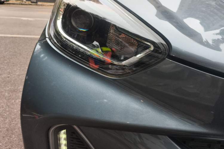 Used Chery QQ Little Ant 2021 150 000 Yuan "Ant Fan" Edition New Ant Xuan Version Lithium-NMC Battery Right Front Headlight