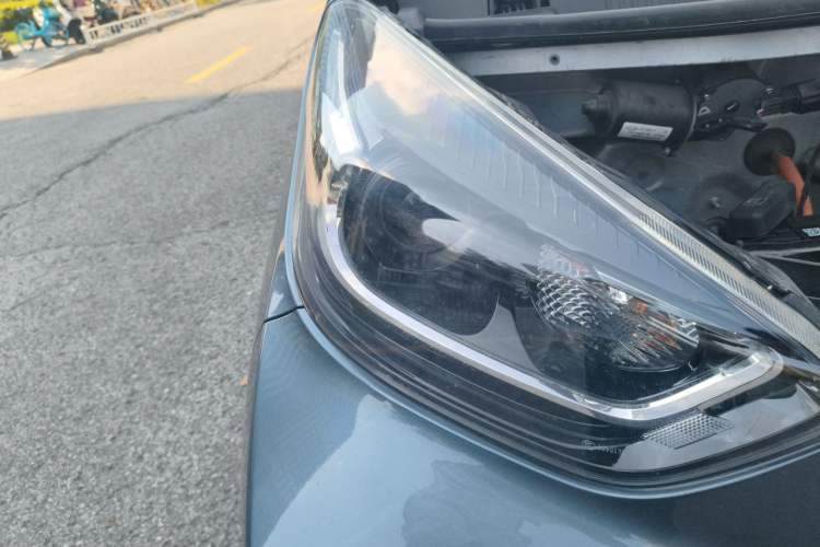 Used Chery QQ Little Ant 2021 150 000 Yuan Ant Fan Edition New Ant Cool Version Lithium Iron Phosphate Right Front Headlight