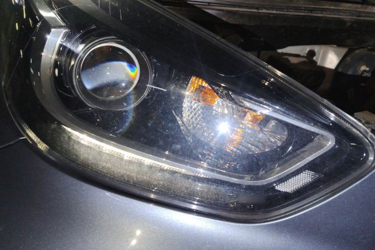 Used Chery QQ Little Ant 2021 200 000-Yuan Ant Fan Edition Talent Version Lithium Iron Phosphate 301 km Right Front Headlight