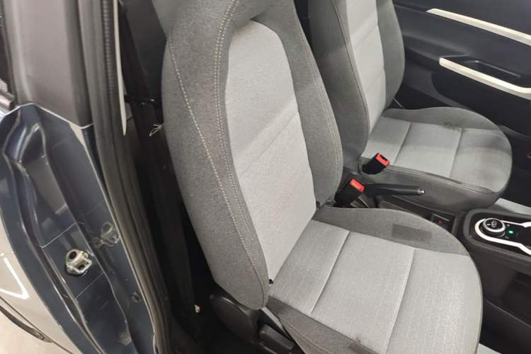 Used Chery QQ Little Ant 2021 200 000-Yuan Ant Fan Edition Energized Version Lithium Iron Phosphate 301 km Right Front Seat