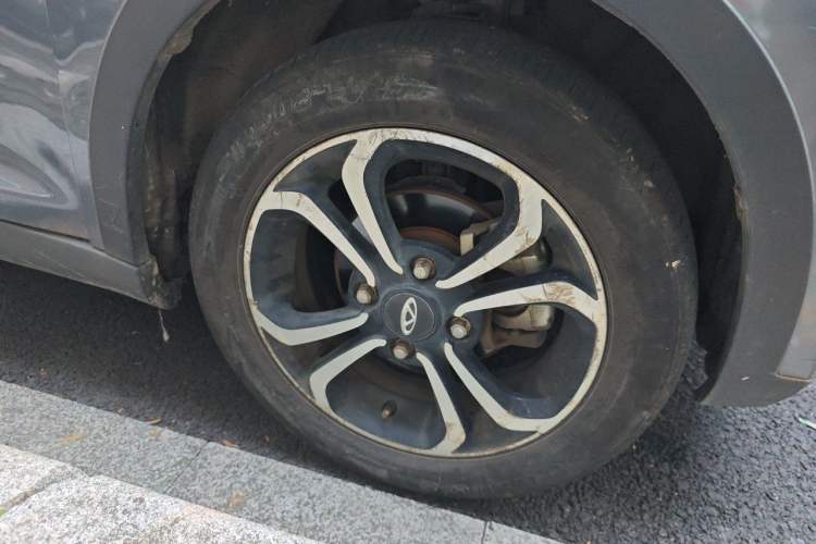 Used Chery QQ Little Ant 2021 150 000 Yuan Ant Fan Edition Ant Cool Version Lithium Iron Phosphate Right Front Wheel Hub