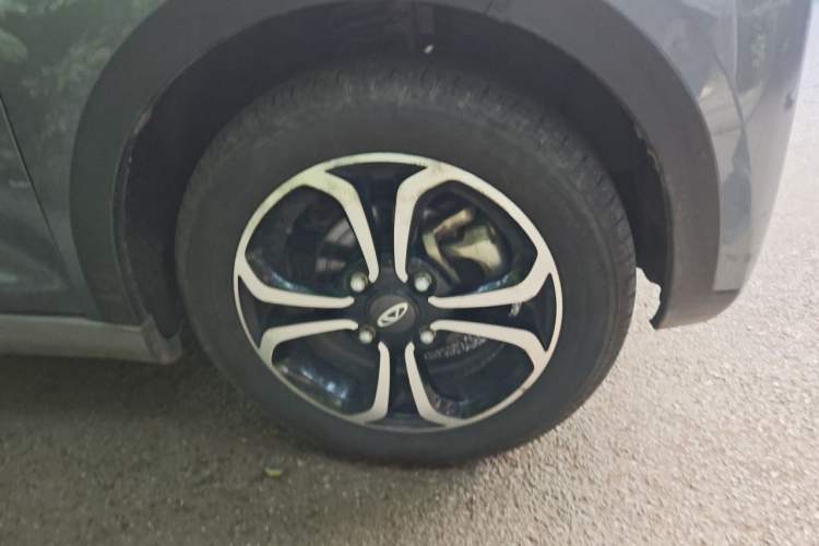 Used Chery QQ Little Ant 2021 150 000 Yuan Ant Fan Edition New Ant Xuan Version Lithium Iron Phosphate Right Front Wheel Hub
