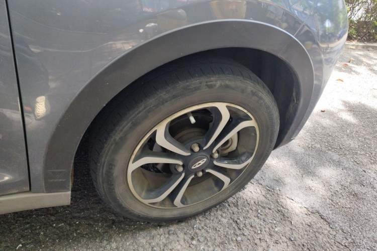 Used Chery QQ Little Ant 2021 Revised Version 150 000 Yuan Ant Fan Edition New Ant Cool Edition Lithium Iron Phosphate Right Front Wheel Hub
