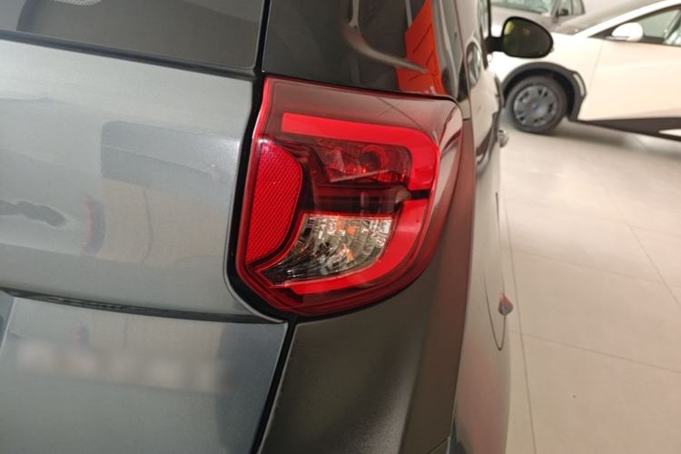 Used Chery QQ Little Ant 2021 200 000-Yuan Ant Fan Edition Oxygen Version Lithium Iron Phosphate 301 km Right Rear Taillight