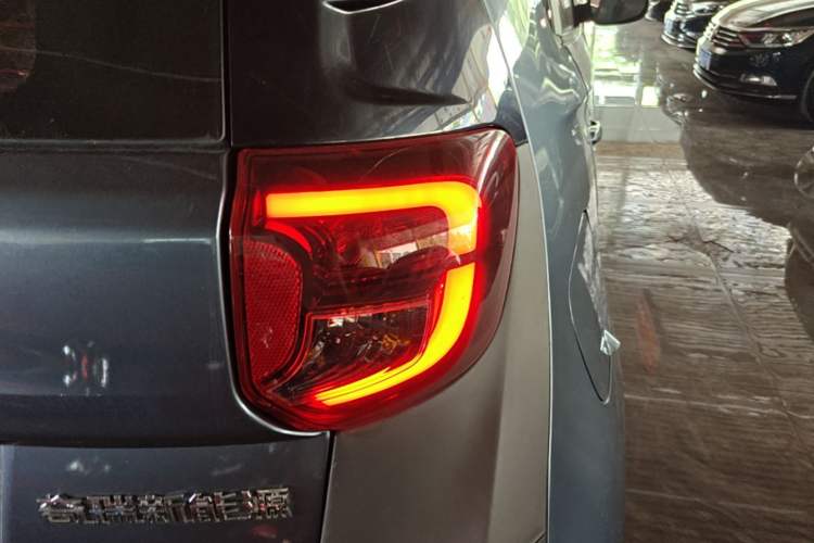 Used Chery QQ Little Ant 2021 Revised Version 150 000 Yuan Ant Fan Edition New Ant Luxe Version Lithium Iron Phosphate Right Rear Taillight