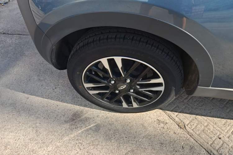 Used Chery QQ Little Ant 2021 Revised Version 150 000 Yuan Ant Fan Edition New Ant Cool Edition Lithium Iron Phosphate Right Rear Wheel Hub