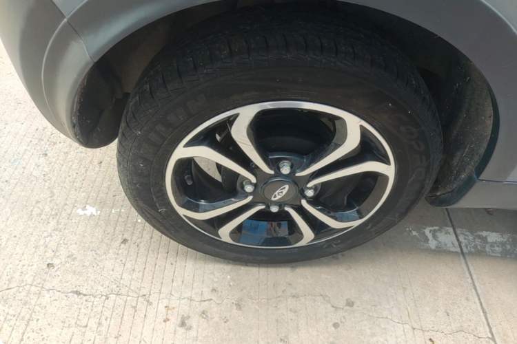 Used Chery QQ Little Ant 2021 150 000 Yuan Ant Fan Edition Ant Stylish Version Lithium Iron Phosphate Right Rear Wheel Hub
