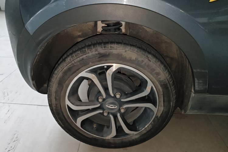 Used Chery QQ Little Ant 2021 150 000 Yuan "Ant Fan" Edition New Ant Cool Version Lithium-Ion Battery Right Rear Wheel Hub