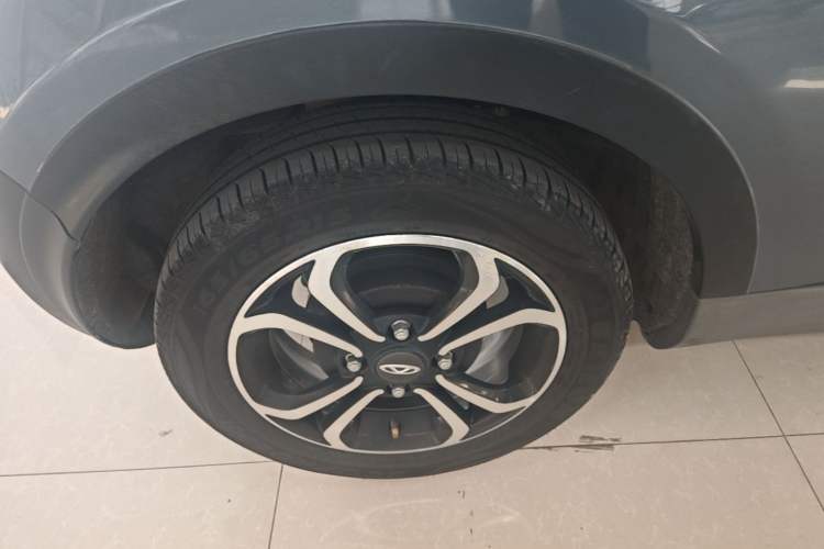 Used Chery QQ Little Ant 2021 200 000 Yuan Ant Fan Edition Energized Version Lithium Iron Phosphate 301 km Right Rear Wheel Hub
