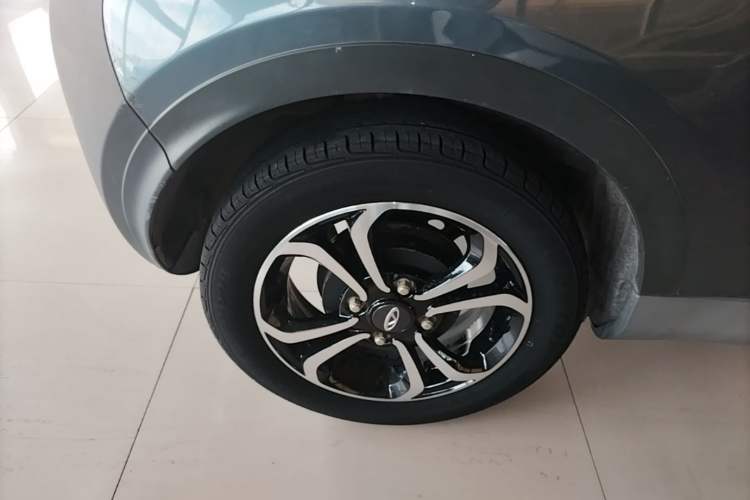 Used Chery QQ Little Ant 2021 150 000 Yuan "Ant Fan" Edition Ant Cool Version with Ternary Lithium Right Rear Wheel Hub