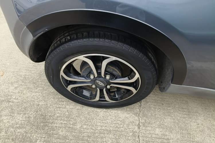 Used Chery QQ Little Ant 2021 150 000 Yuan "Ant Fan" Edition New Ant Xuan Version Lithium-NMC Battery Right Rear Wheel Hub