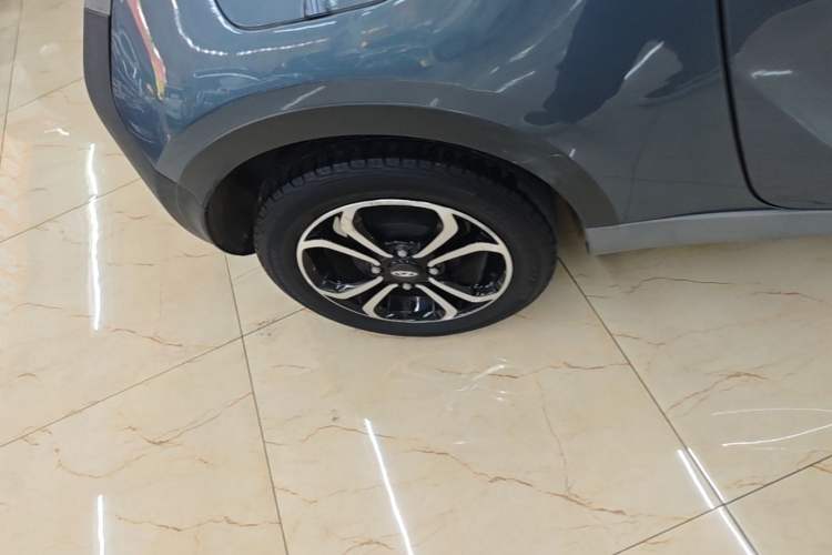 Used Chery QQ Little Ant 2021 150 000 Yuan "Ant Fan" Edition New Ant Cool Version Lithium-Ion Battery Right Rear Wheel Hub
