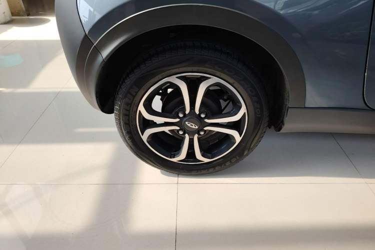 Used Chery QQ Little Ant 2021 150 000 Yuan Ant Fan Edition Ant Cool Version Lithium Iron Phosphate Right Rear Wheel Hub