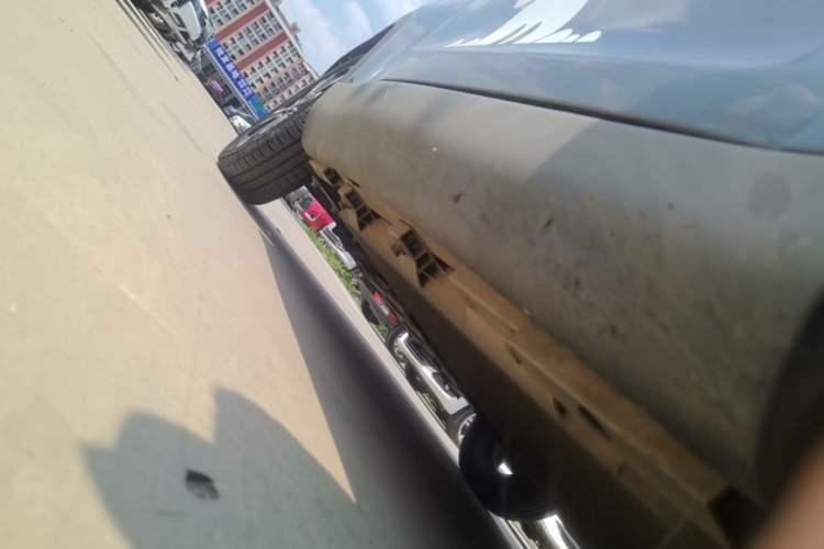 Used Chery QQ Little Ant 2021 150 000 Yuan Ant Fan Edition Ant Trend Version Lithium-Ion Battery Right Side Sill