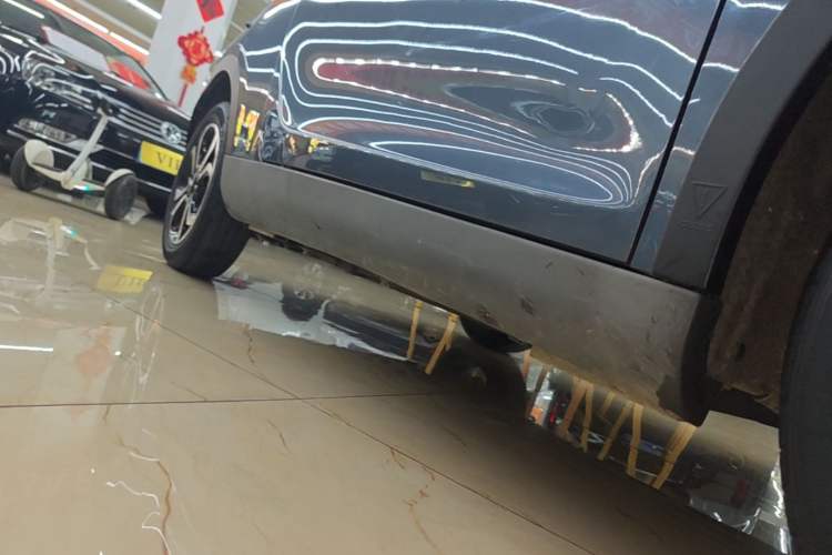 Used Chery QQ Little Ant 2021 150 000 Yuan "Ant Fan" Edition New Ant Cool Version Lithium-Ion Battery Right Side Sill