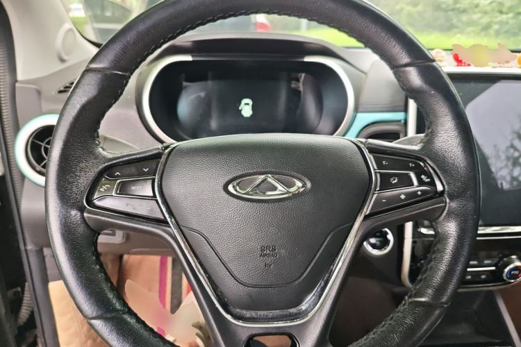 Used Chery QQ Little Ant 2021 200 000-Yuan Ant Fan Edition Talent Version NMC Battery 301 km Steering Wheel