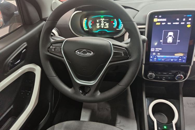 Used Chery QQ Little Ant 2021 200 000-Yuan Ant Fan Edition Energized Version Lithium Iron Phosphate 301 km Steering Wheel