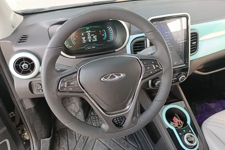 Used Chery QQ Little Ant 2021 200 000-Yuan Ant Fan Edition Talent Version NMC Battery 301 km Steering Wheel