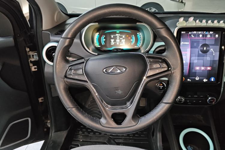 Used Chery QQ Little Ant 2021 150 000 Yuan "Ant Fan" Edition New Ant Cool Version Lithium-Ion Battery Steering Wheel