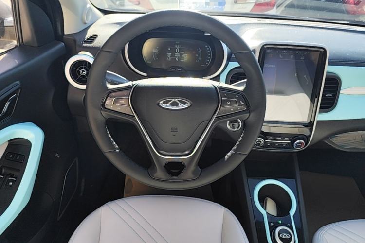 Used Chery QQ Little Ant 2021 150 000 Yuan "Ant Fan" Edition New Ant Cool Version Lithium-Ion Battery Steering Wheel