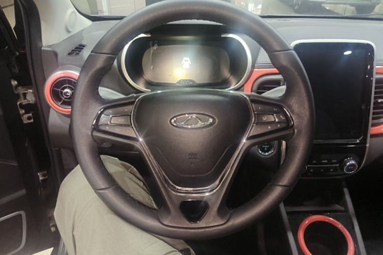 Used Chery QQ Little Ant 2021 150 000 Yuan "Ant Fan" Edition New Ant Cool Version Lithium-Ion Battery Steering Wheel