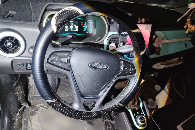 Used Chery QQ Little Ant 2021 200 000-Yuan Ant Fan Edition Talent Version Lithium Iron Phosphate 301 km Steering Wheel