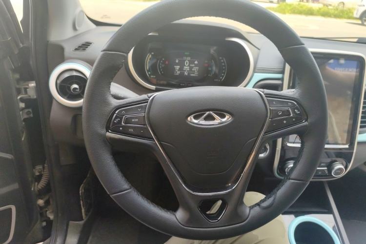 Used Chery QQ Little Ant 2021 200 000-Yuan Ant Fan Edition Talent Version NMC Battery 301 km Steering Wheel