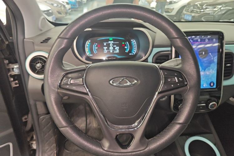 Used Chery QQ Little Ant 2021 200 000-Yuan Ant Fan Edition Talent Version NMC Battery 301 km Steering Wheel