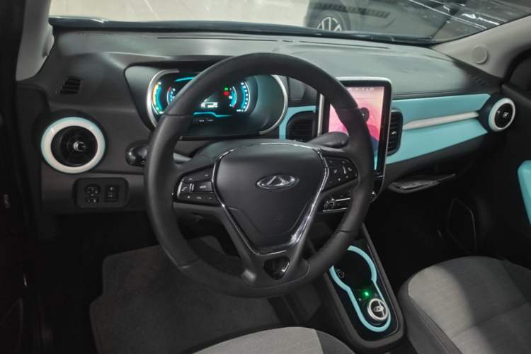 Used Chery QQ Little Ant 2021 150 000 Yuan Ant Fan Edition New Ant Cool Version Lithium Iron Phosphate Steering Wheel
