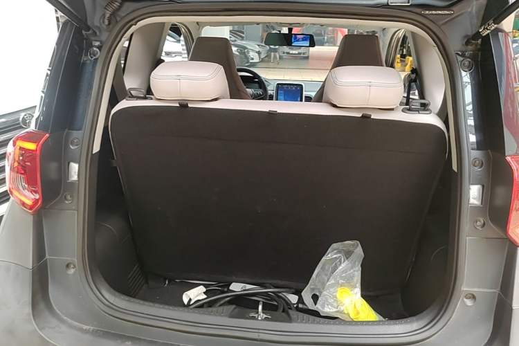 Used Chery QQ Little Ant 2021 200 000-Yuan Ant Fan Edition Talent Version Lithium Iron Phosphate 301 km Trunk