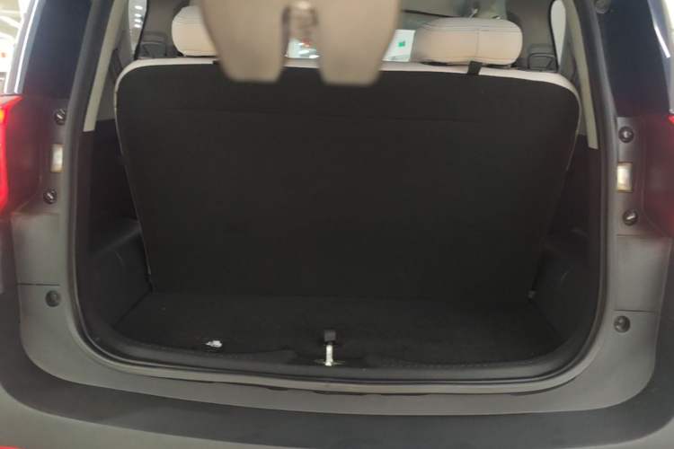 Used Chery QQ Little Ant 2021 150 000 Yuan "Ant Fan" Edition New Ant Cool Version Lithium-Ion Battery Trunk