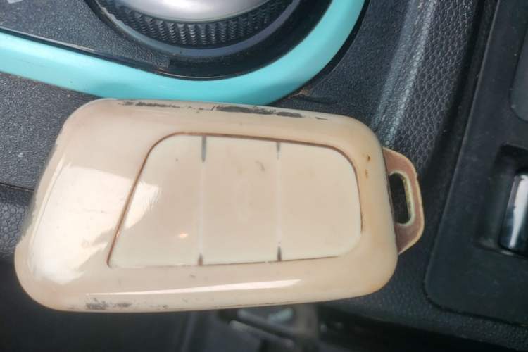 Used Chery QQ Little Ant 2021 150 000 Yuan Ant Fan Edition Ant Stylish Version Lithium Iron Phosphate Vehicle Key
