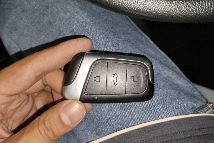 Used Chery QQ Little Ant 2021 150 000 Yuan Ant Fan Edition Ant Cool Version Lithium Iron Phosphate Vehicle Key