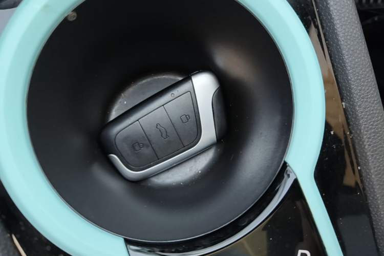 Used Chery QQ Little Ant 2021 150 000 Yuan "Ant Fan" Edition New Ant Xuan Version Lithium-NMC Battery Vehicle Key