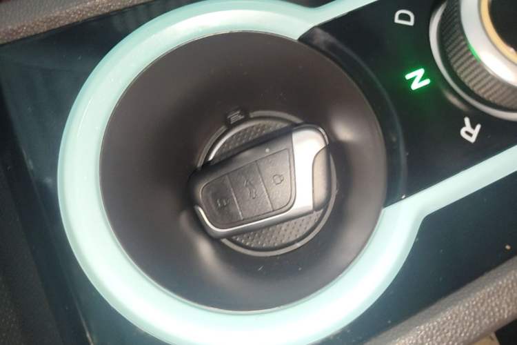 Used Chery QQ Little Ant 2021 150 000 Yuan Ant Fan Edition New Ant Cool Version Lithium Iron Phosphate Vehicle Key