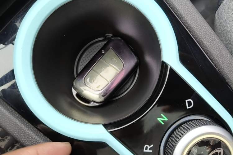 Used Chery QQ Little Ant 2021 150 000 Yuan "Ant Fan" Edition New Ant Xuan Version Lithium-NMC Battery Vehicle Key