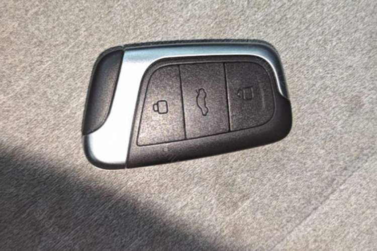 Used Chery QQ Little Ant 2021 150 000 Yuan "Ant Fan" Edition New Ant Cool Version Lithium-Ion Battery Vehicle Key
