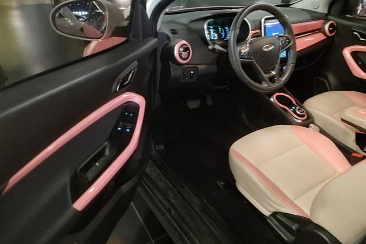 Used Chery QQ Little Ant 2021 200 000-Yuan Ant Fan Edition Talent Version NMC Battery 301 km Driver Seat