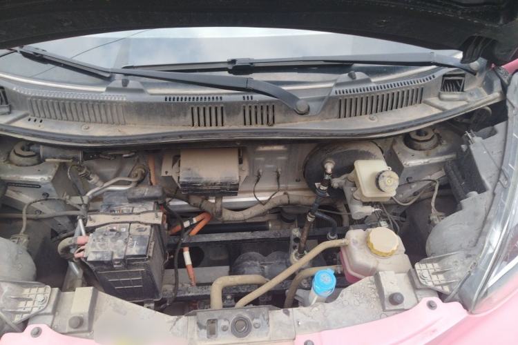 Used Chery QQ Little Ant 2021 200 000-Yuan Ant Fan Edition Talent Version NMC Battery 301 km Engine Bay