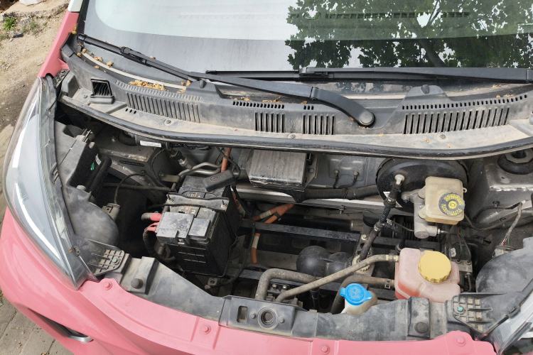 Used Chery QQ Little Ant 2021 200 000-Yuan Ant Fan Edition Oxygen Version Lithium Iron Phosphate 301 km Engine Bay