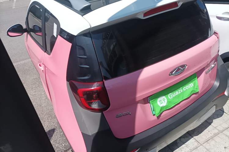 Used Chery QQ Little Ant 2021 200 000 Yuan Ant Fan Edition Energized Version Lithium Iron Phosphate 301 km Exterior 2