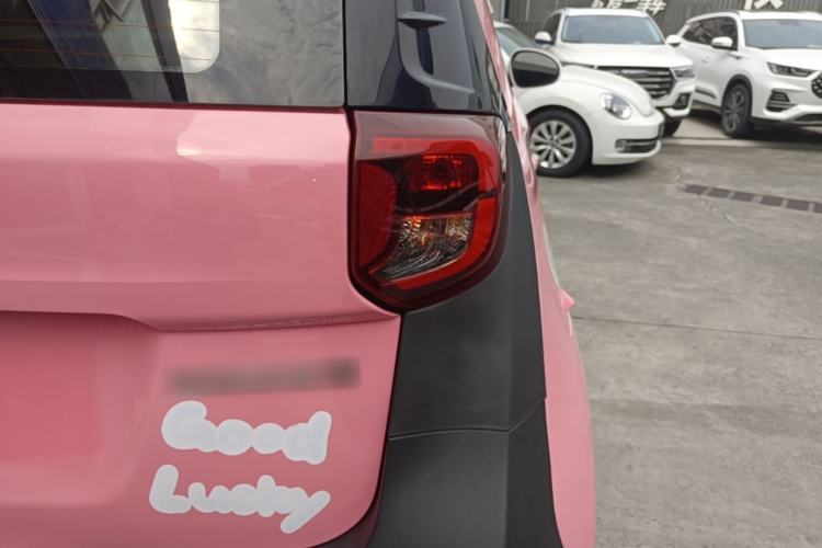 Used Chery QQ Little Ant 2021 200 000-Yuan Ant Fan Edition Talent Version NMC Battery 408 km续航 Exterior 3