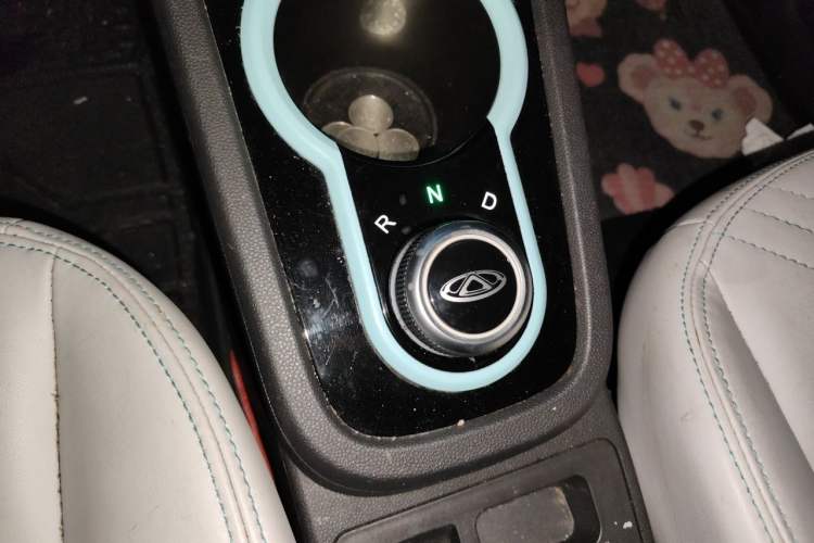 Used Chery QQ Little Ant 2021 200 000-Yuan Ant Fan Edition Talent Version Lithium Iron Phosphate 301 km Gear Lever