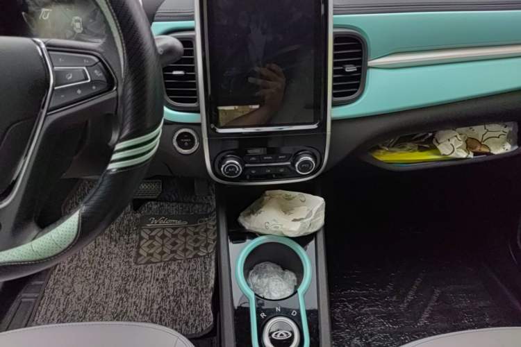 Used Chery QQ Little Ant 2021 200 000-Yuan Ant Fan Edition Oxygen Version Lithium-Ion Battery 301 km Audio And AC Panel