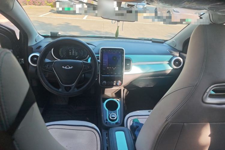Used Chery QQ Little Ant 2021 200 000 Yuan Ant Fan Edition Energized Version Lithium Iron Phosphate 301 km Center Console