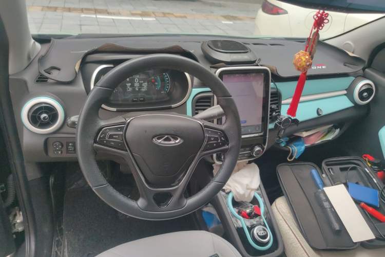 Used Chery QQ Little Ant 2021 200 000-Yuan Ant Fan Edition Oxygen Version Lithium Iron Phosphate 301 km Center Console