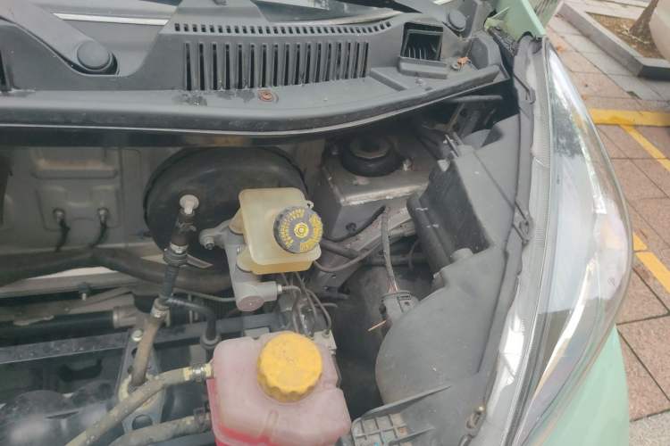 Used Chery QQ Little Ant 2021 200 000-Yuan Ant Fan Edition Oxygen Version Lithium Iron Phosphate 301 km Engine Bay Left
