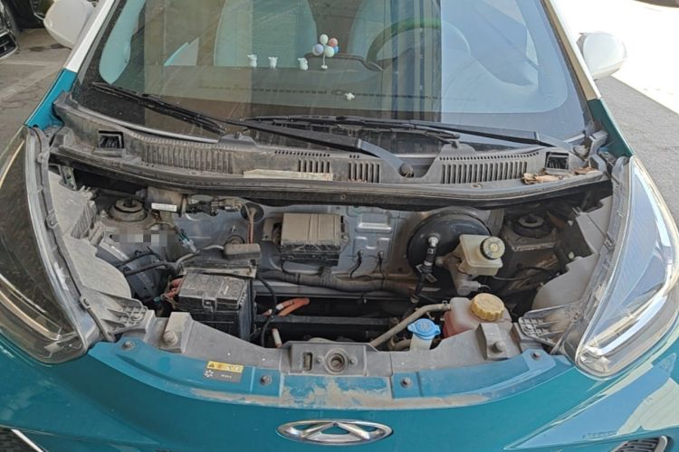 Used Chery QQ Little Ant 2021 200 000-Yuan Ant Fan Edition Talent Version NMC Battery 301 km Engine Bay
